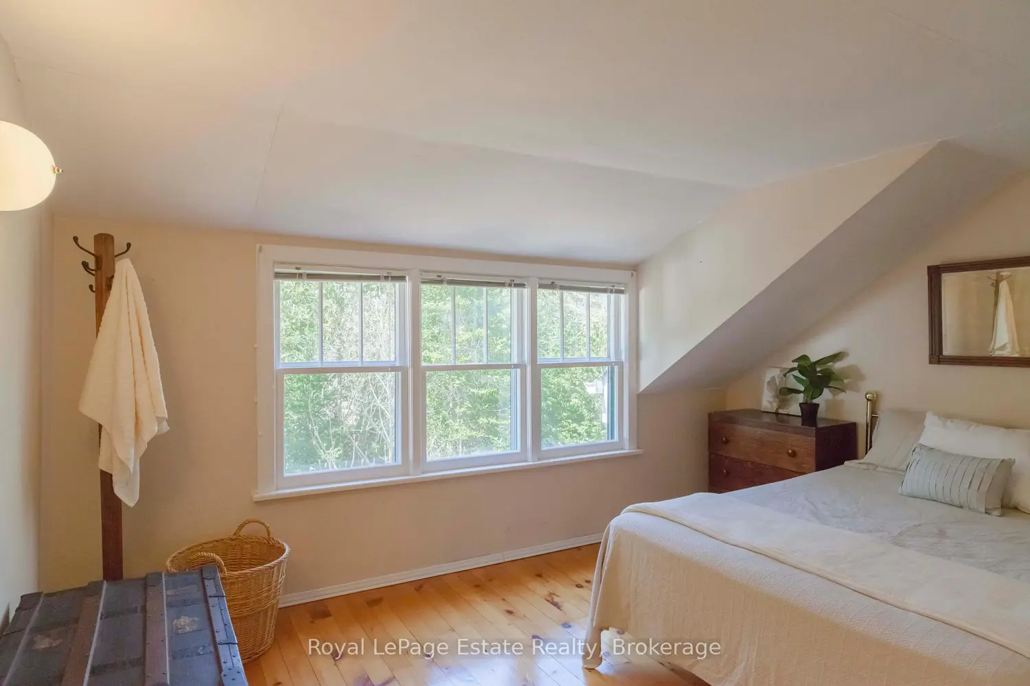 Additional image 10 of 138 Third Avenue