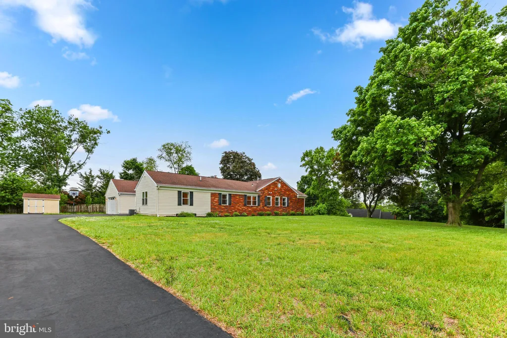 Additional image 3 of 2300 Ravenview Road, Lutherville Timonium, MD 21093