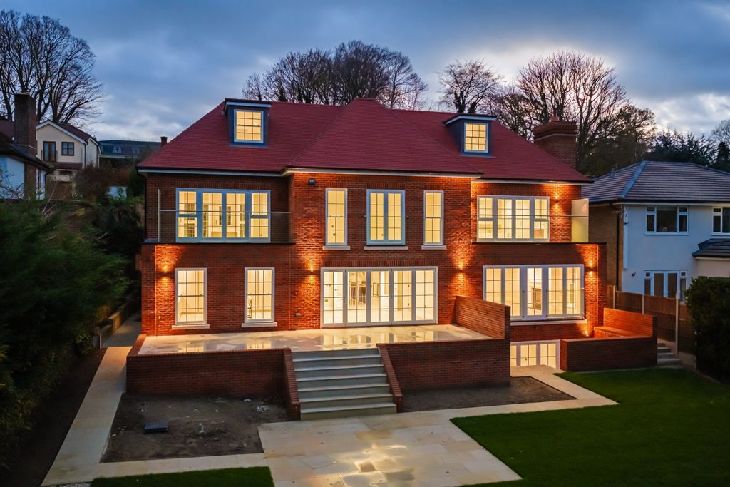 Additional image 15 of 5 bed detached house to rentWayneflete Tower Avenue, Esher KT10