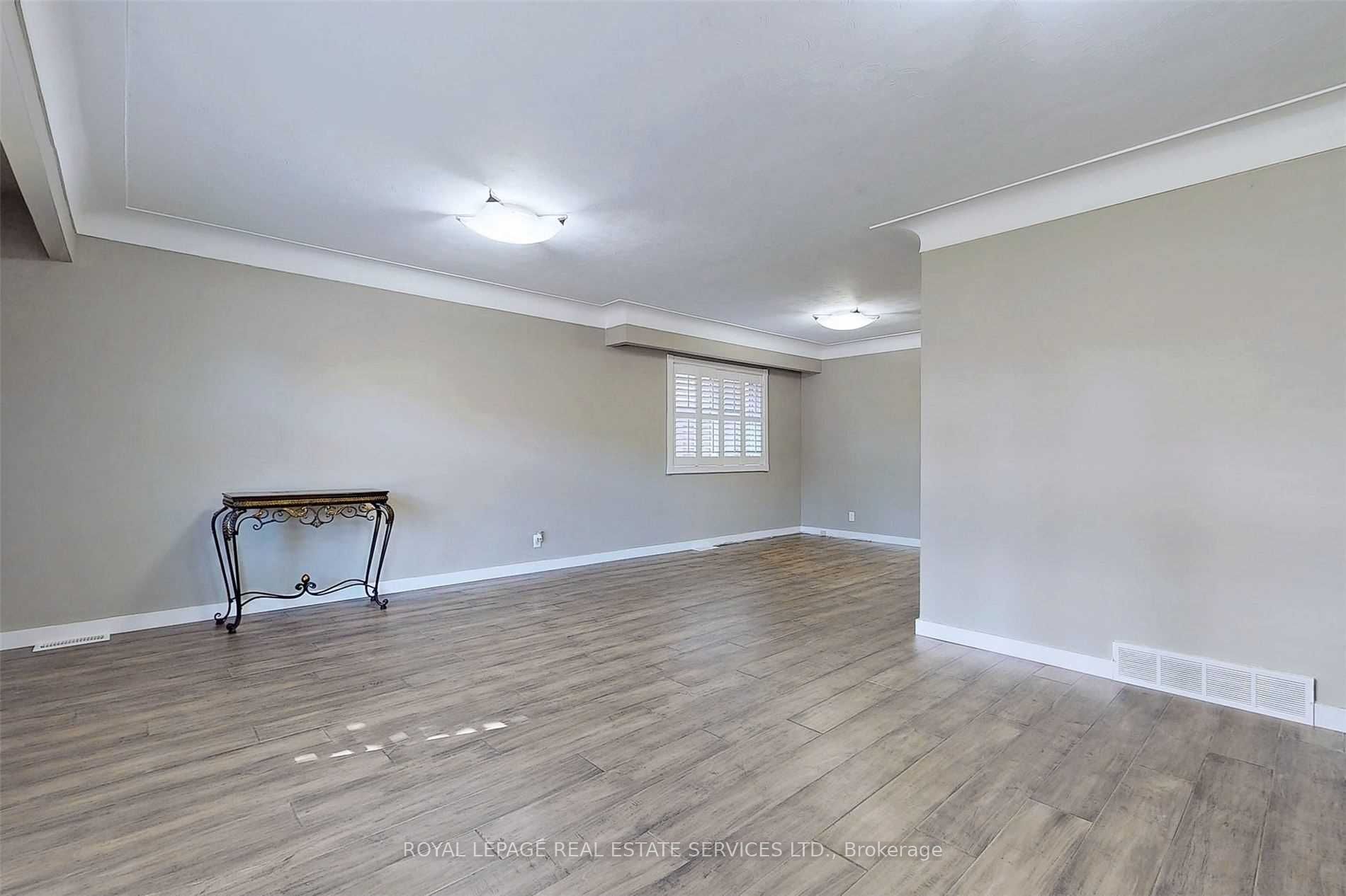 Additional image 6 of 4 Mcmaster Avenue, Hamilton, ON, L9H 4M5