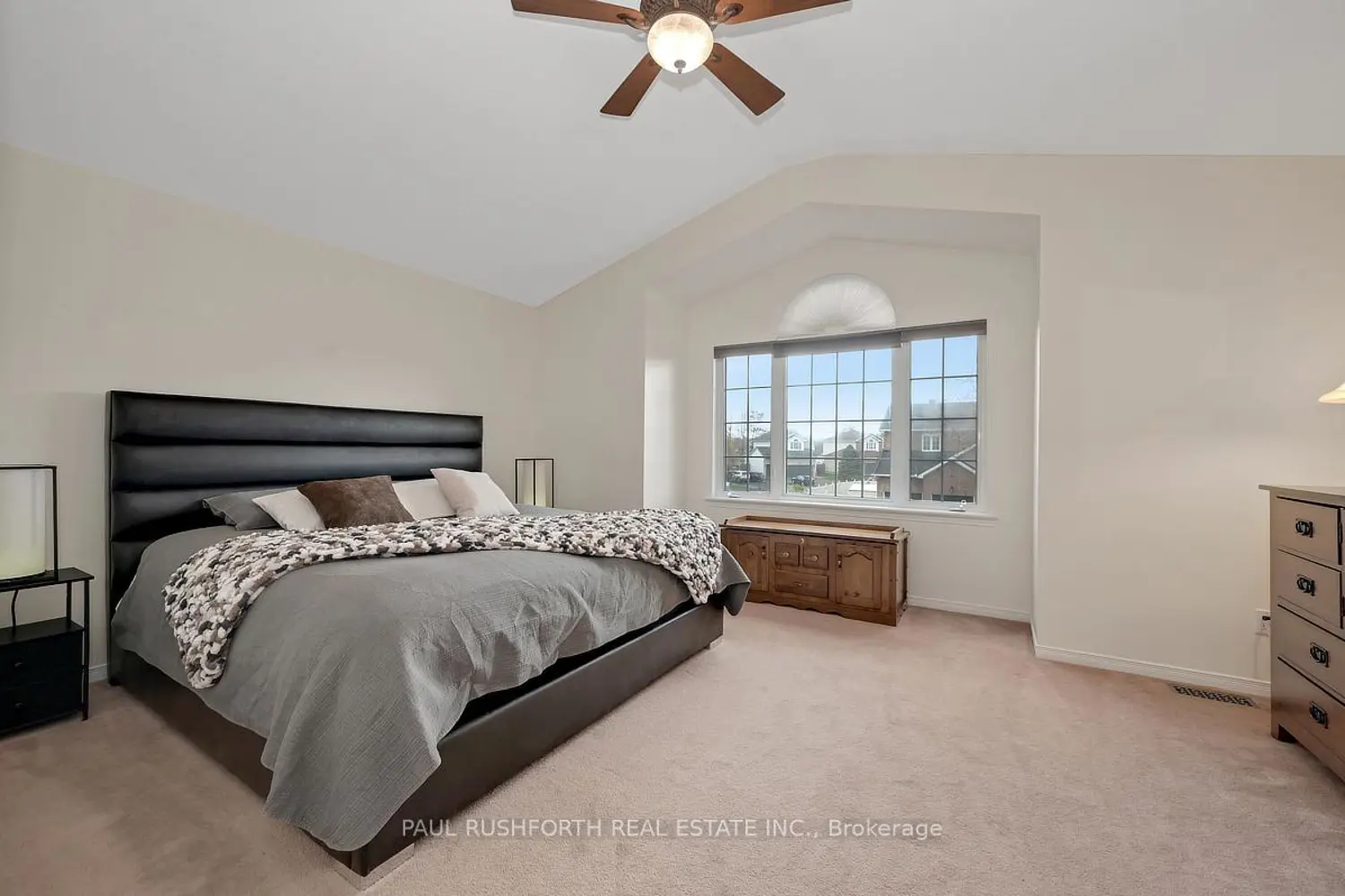 Additional image 8 of 356 Centenaire Street