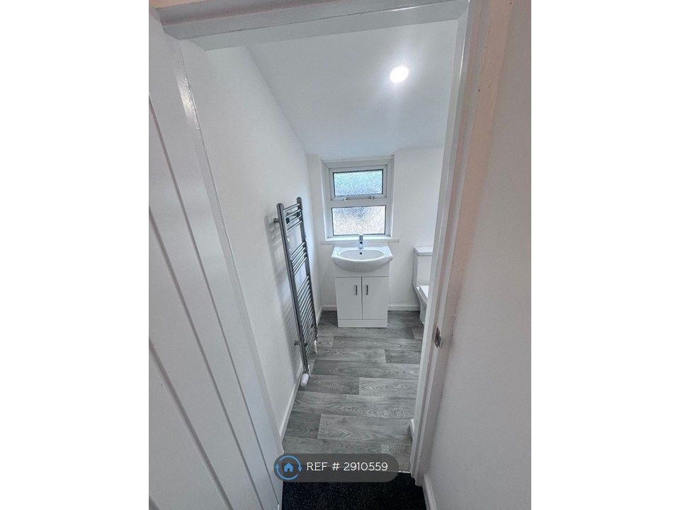 Additional image 7 of 3 bed semi-detached house to rentChurch St, Tredegar NP22