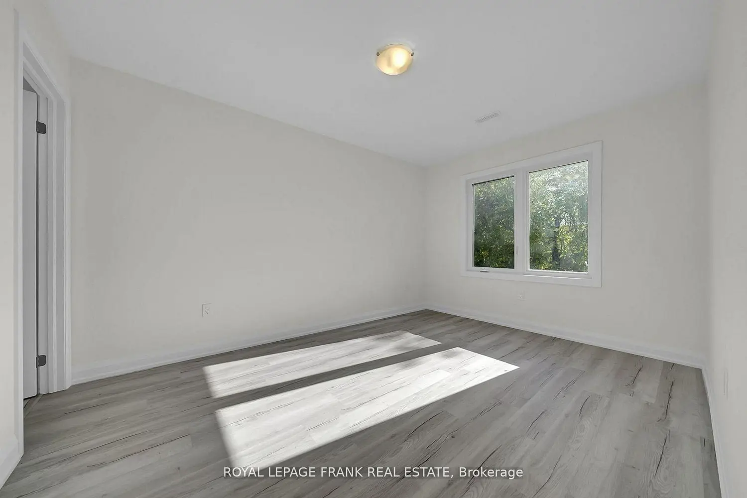 Additional image 10 of 327 Anderson Avenue
