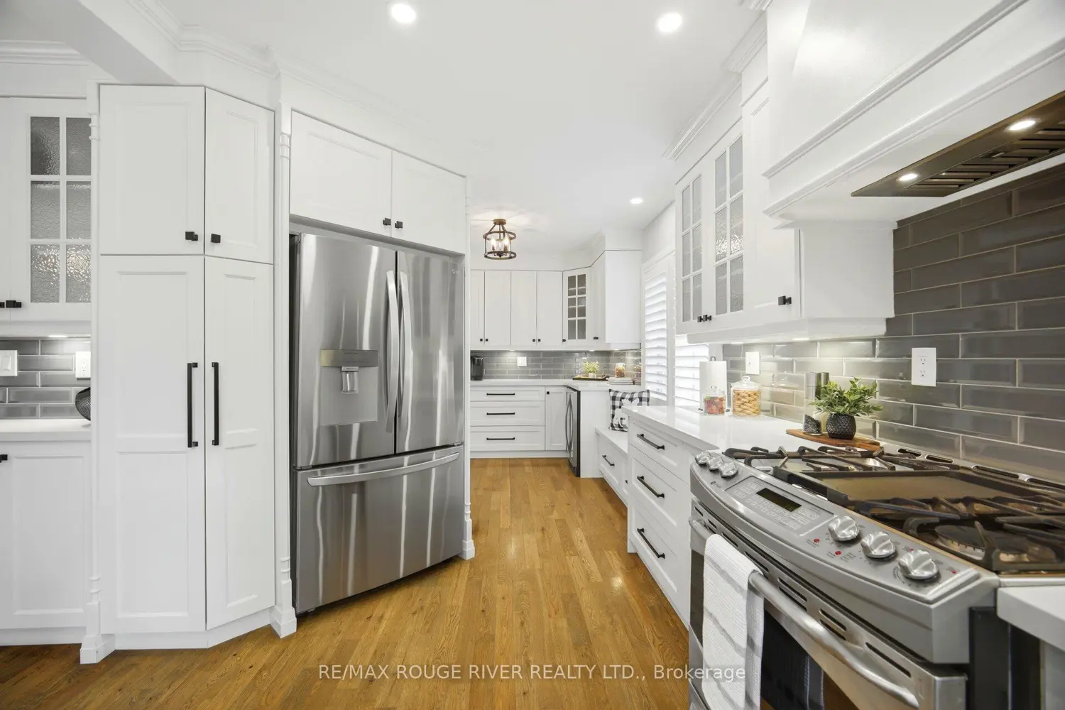 169 Park Drive photo 4
