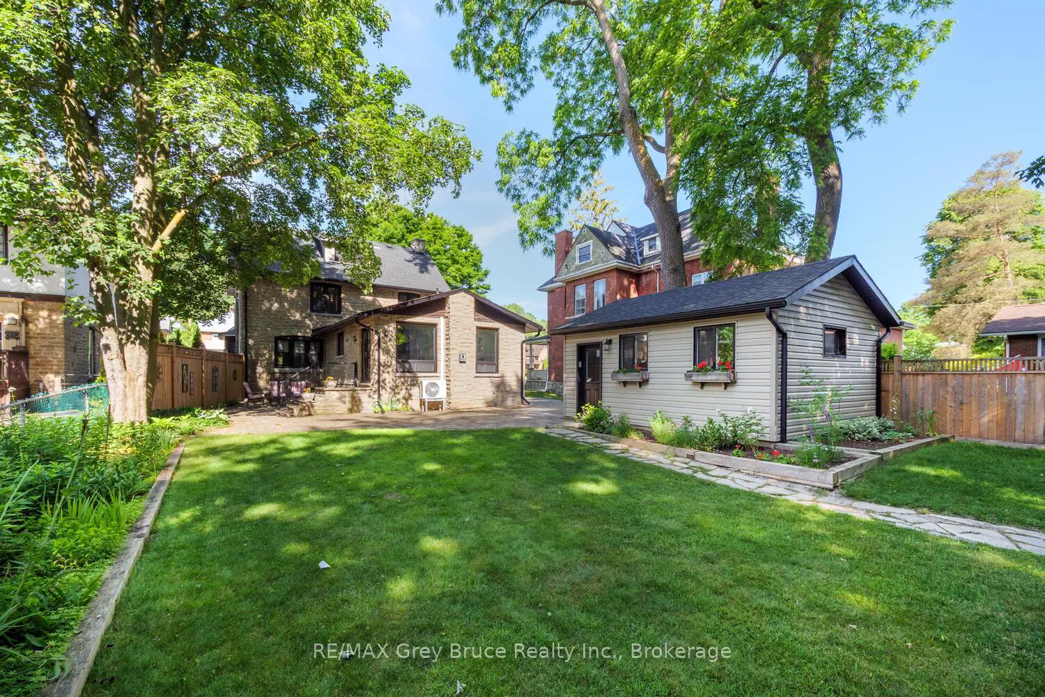 Additional image 16 of 1075 4Th Avenue