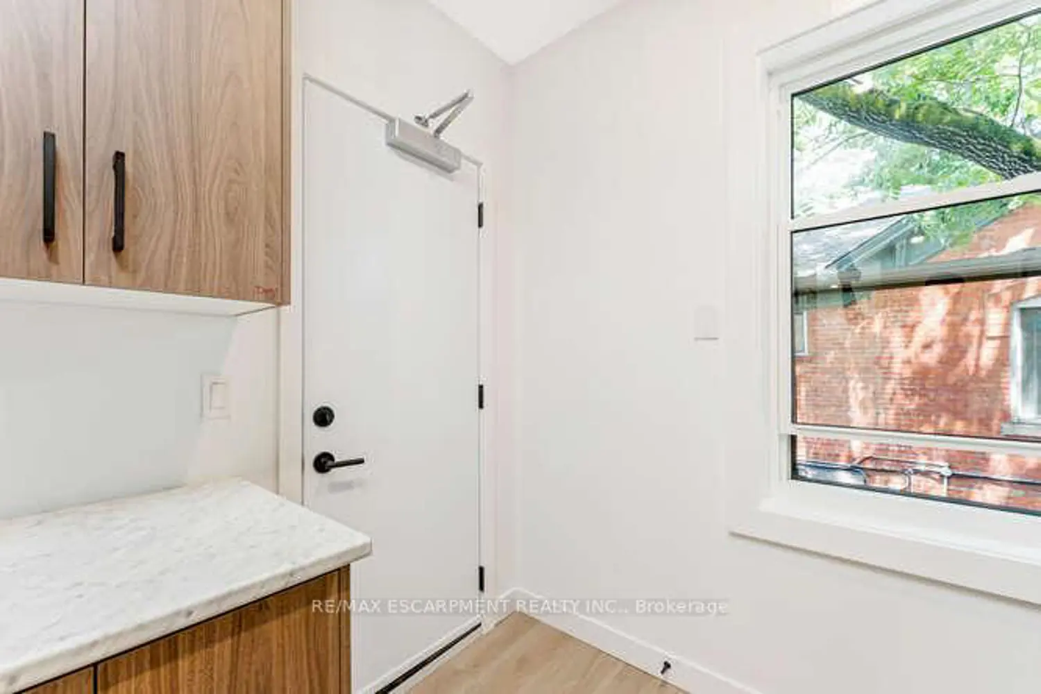 Additional image 12 of 127 Victoria Avenue
