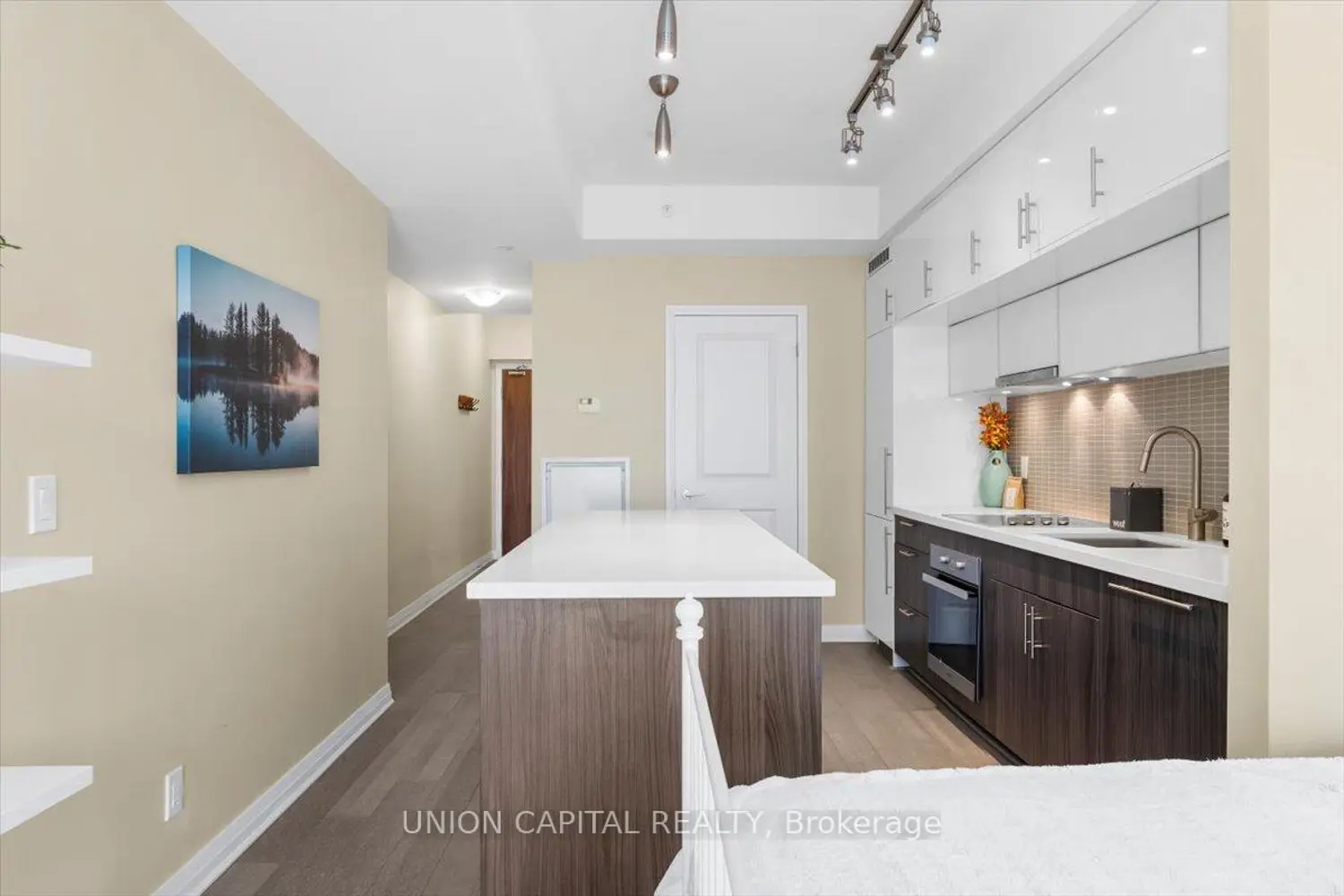 Additional image 6 of 8 Mercer Street 2803