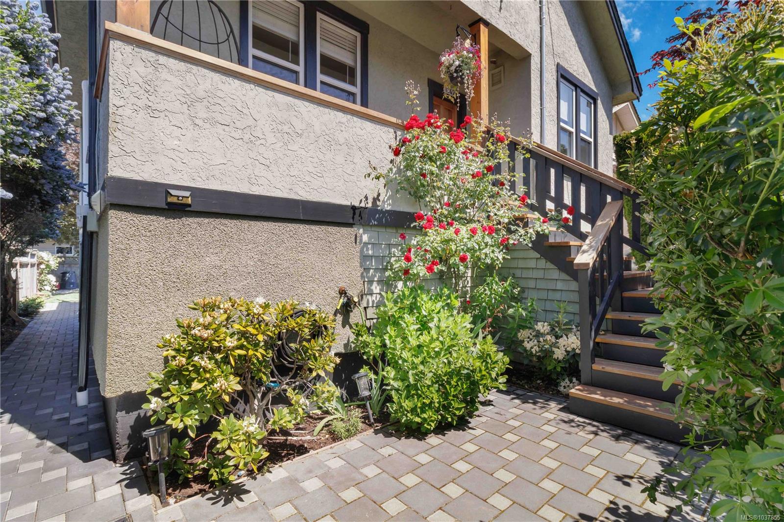 Additional image 4 of 1742 Albert Avenue, Victoria, BC, V8R 1Z1