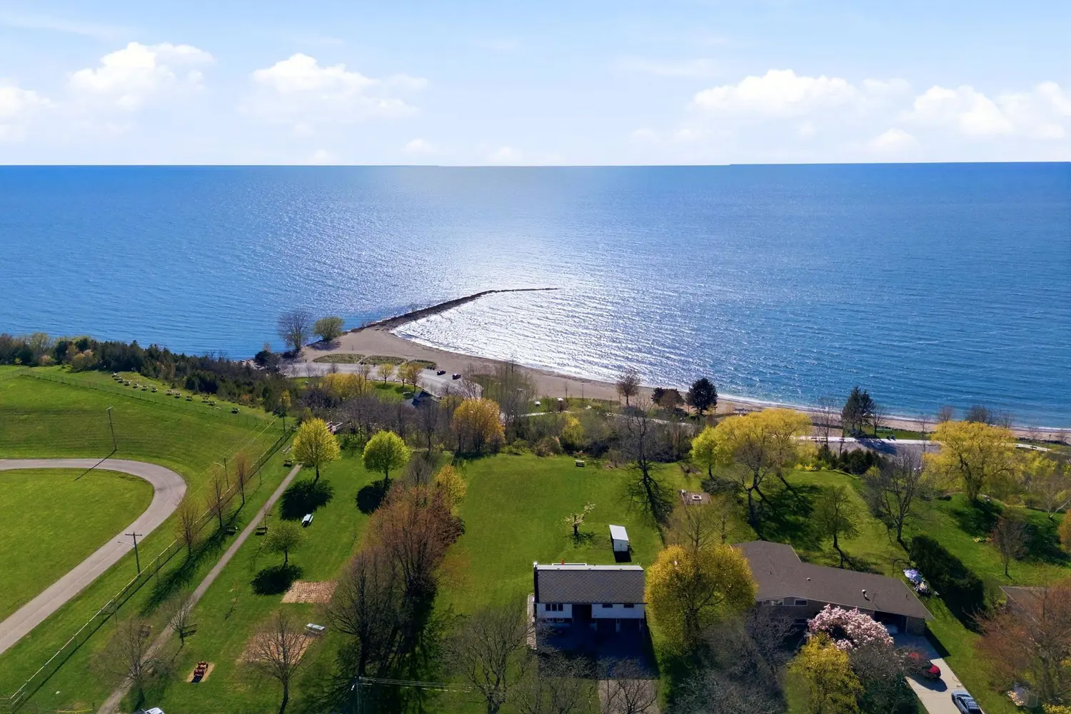 Additional image 13 of 306 Lakeside Drive