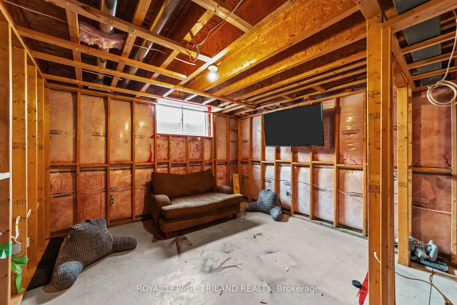 Additional image 8 of 3194 Pincombe Drive