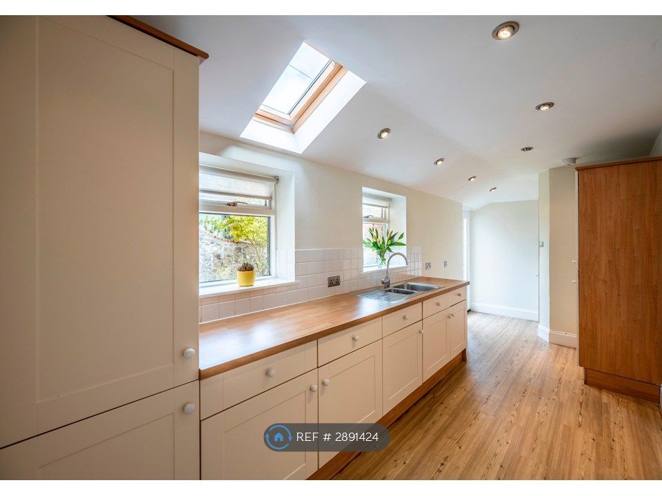 Additional image 6 of 5 bed semi-detached house to rentHamilton Place, Aberdeen AB15