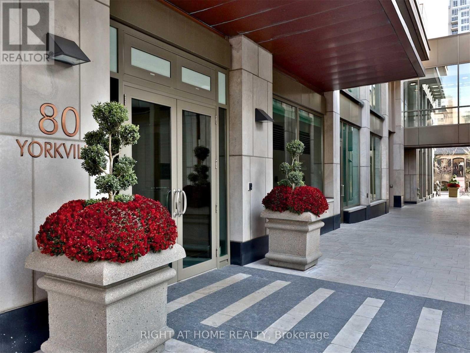 Additional image 2 of 1402-80 Yorkville Avenue Northeast, Toronto, ON, M5R2C2
