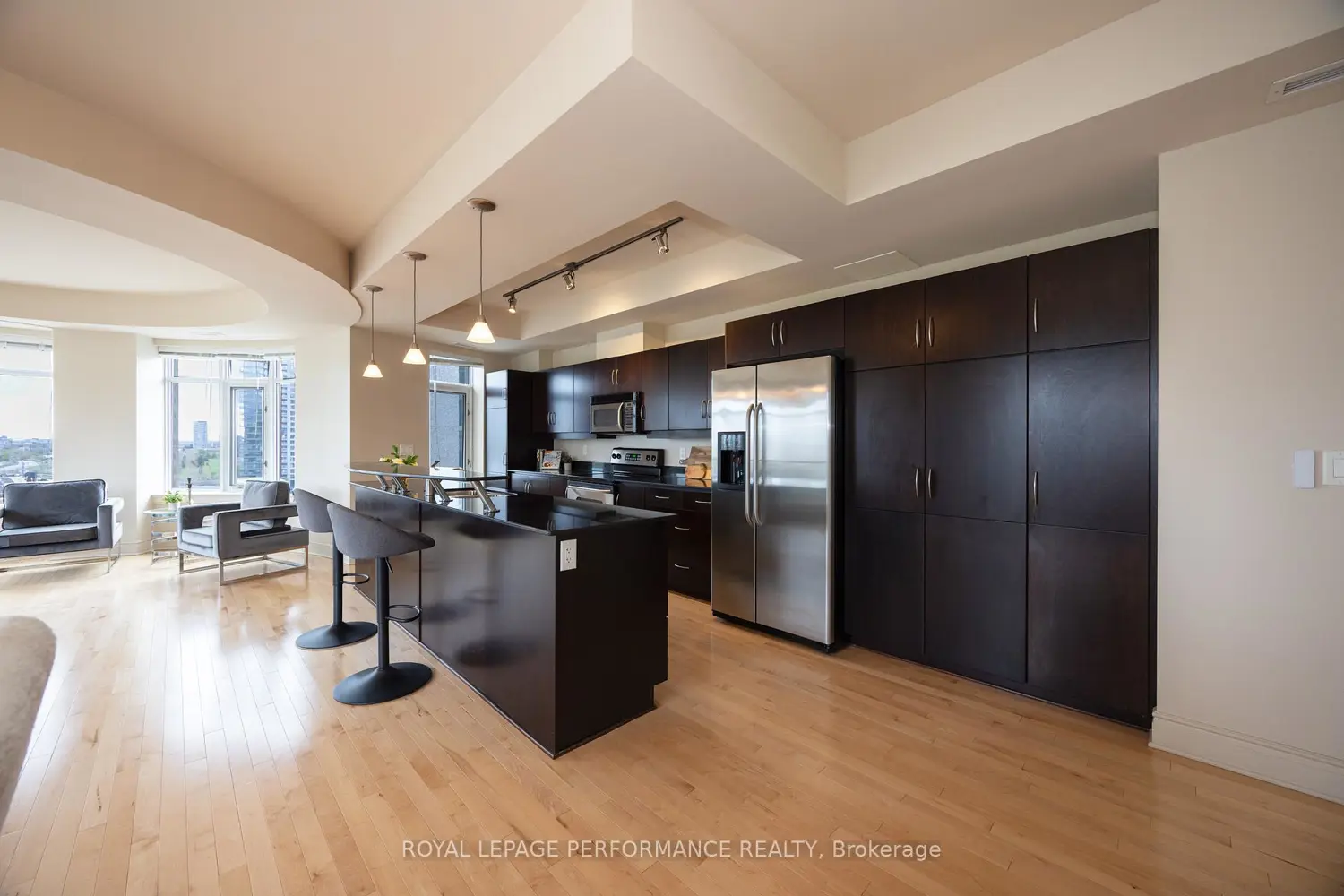 Additional image 4 of 95 Bronson Avenue 1006