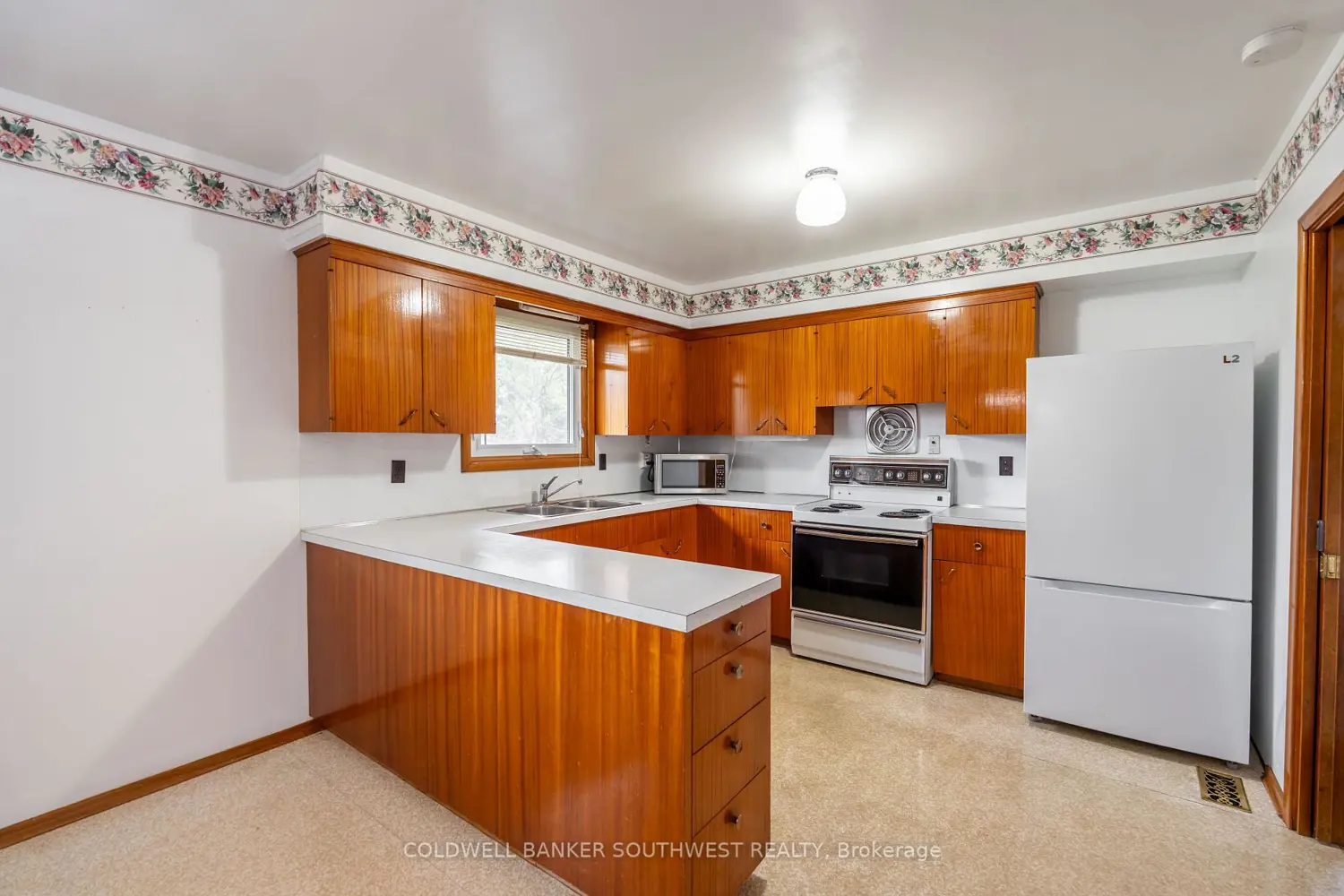 1003 Michigan Avenue photo 4