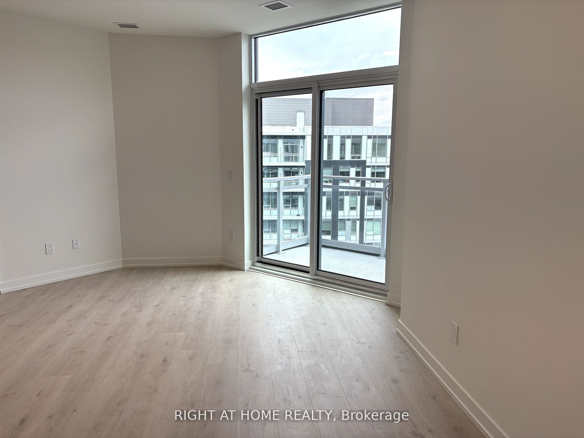 Additional image 5 of 648-2501 Saw Whet Boulevard S, Oakville, ON, L6M 5N2