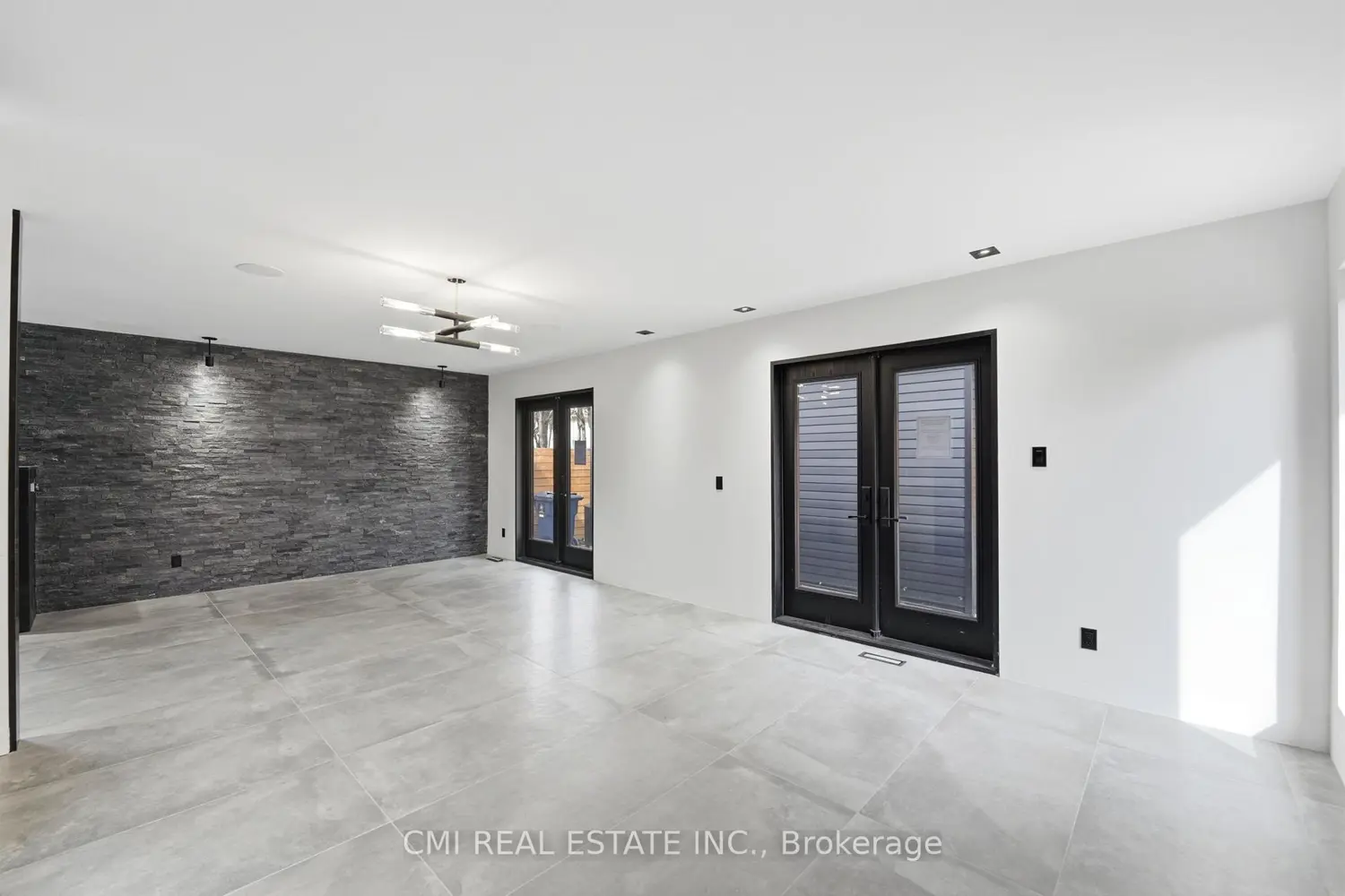 Additional image 14 of 23 Logstone Crescent