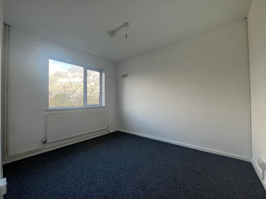 Additional image 9 of 2 bed flat to rentSickert Close, Newport NP19