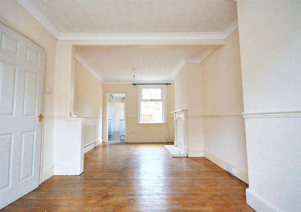 Additional image 4 of 2 bed terraced house to rentSalisbury Street, Northampton NN2