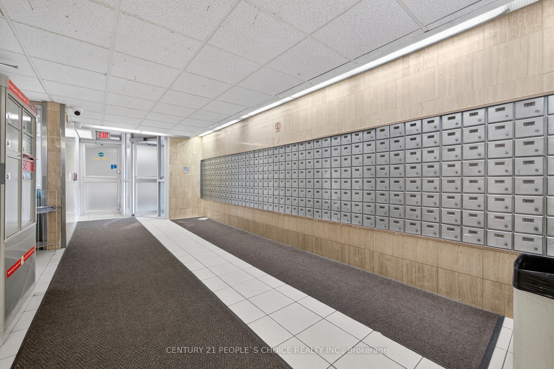 Additional image 3 of 702-390 Dixon Road, Toronto, ON, M9R 1T4