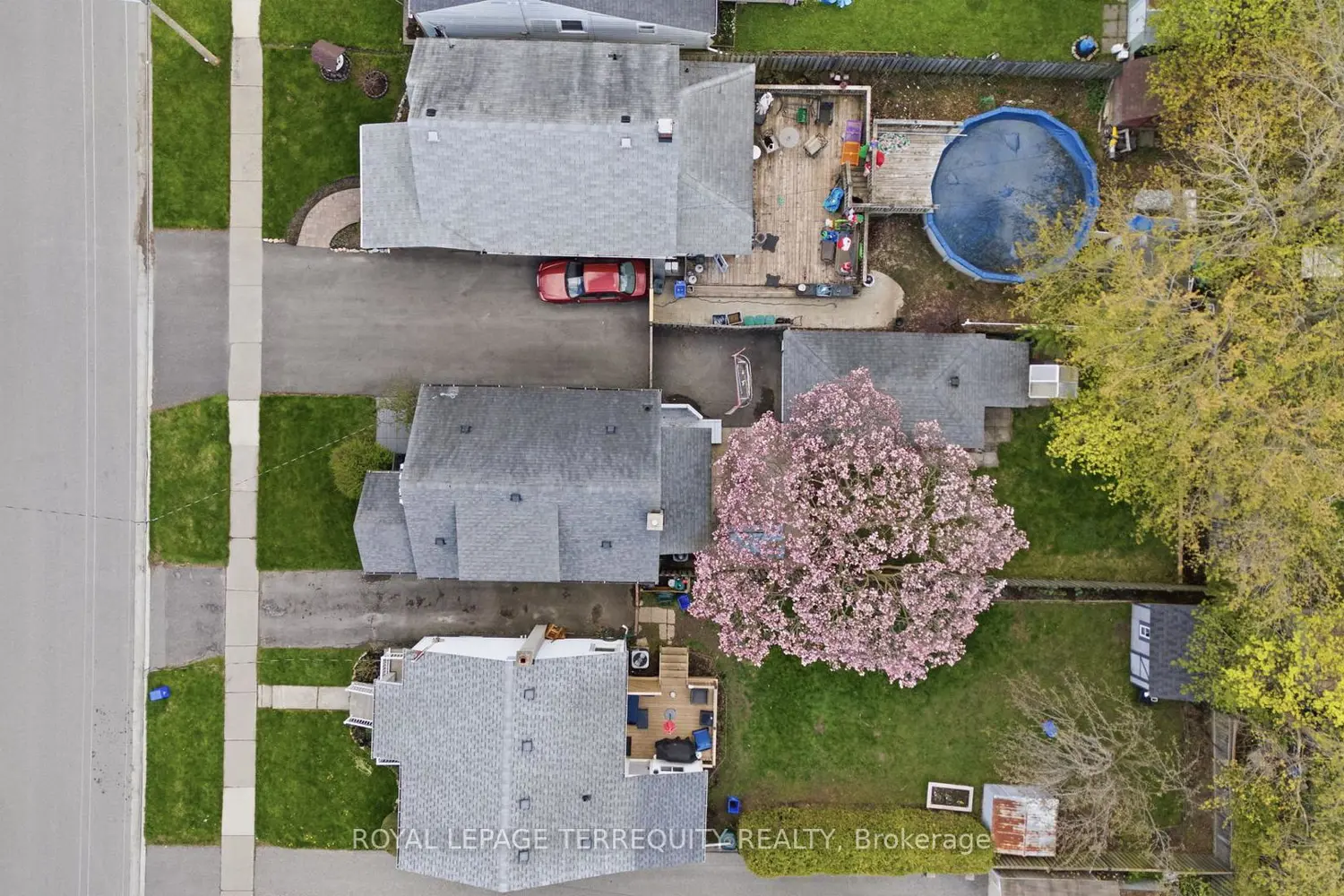 253 Oshawa Boulevard