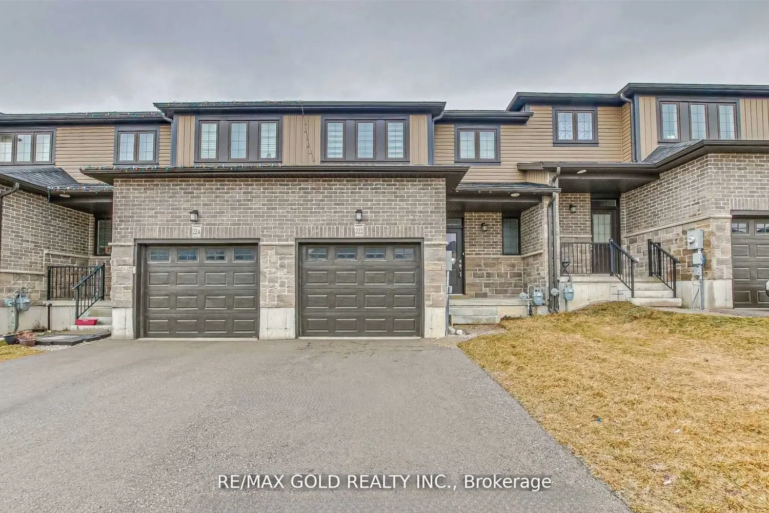 222 Links Crescent