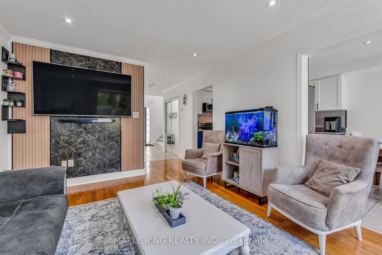Additional image 3 of 36 Laurelhurst Crescent