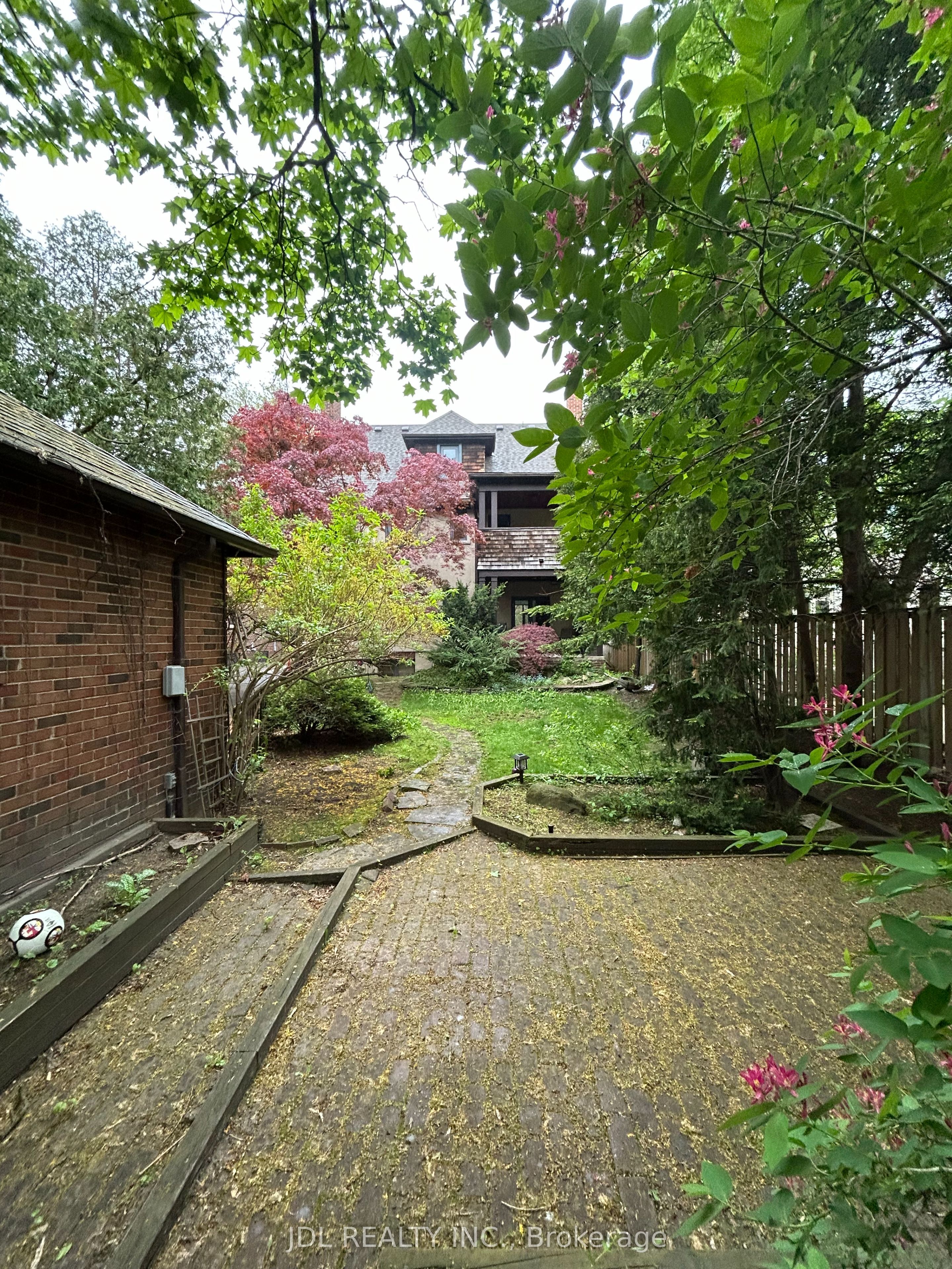 Additional image 5 of Bsmt-19 Glengrove Ave E Avenue, Toronto, ON, M4N 1E6