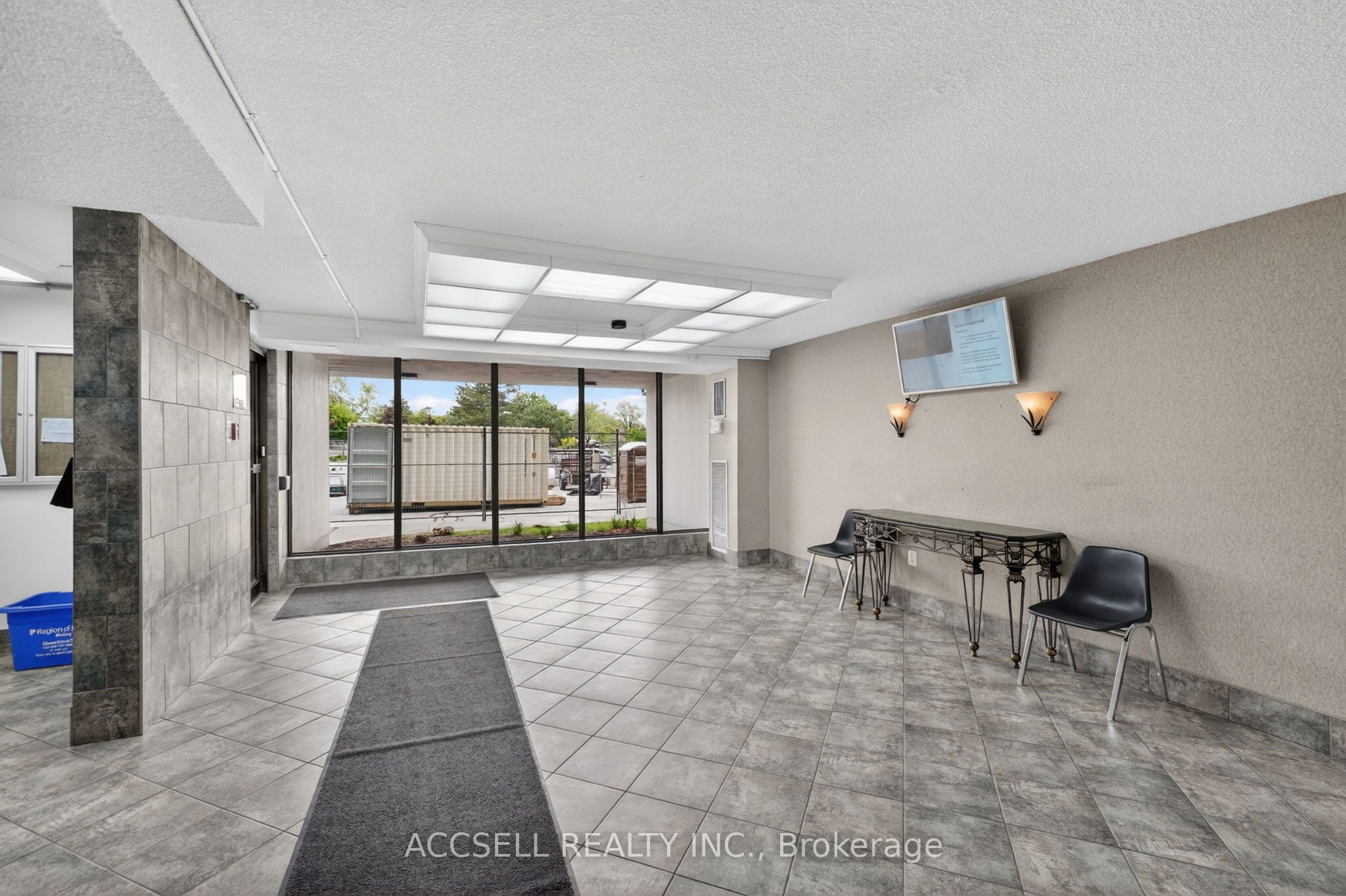 Additional image 2 of 1607-17 Knightsbridge Road, Brampton, ON, L6T 3X9