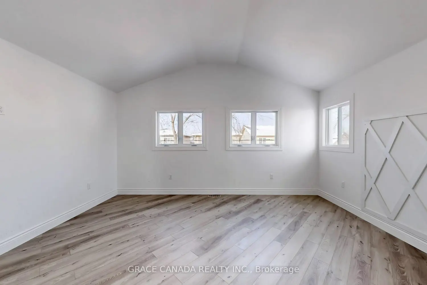 Additional image 5 of 85 Albany Avenue