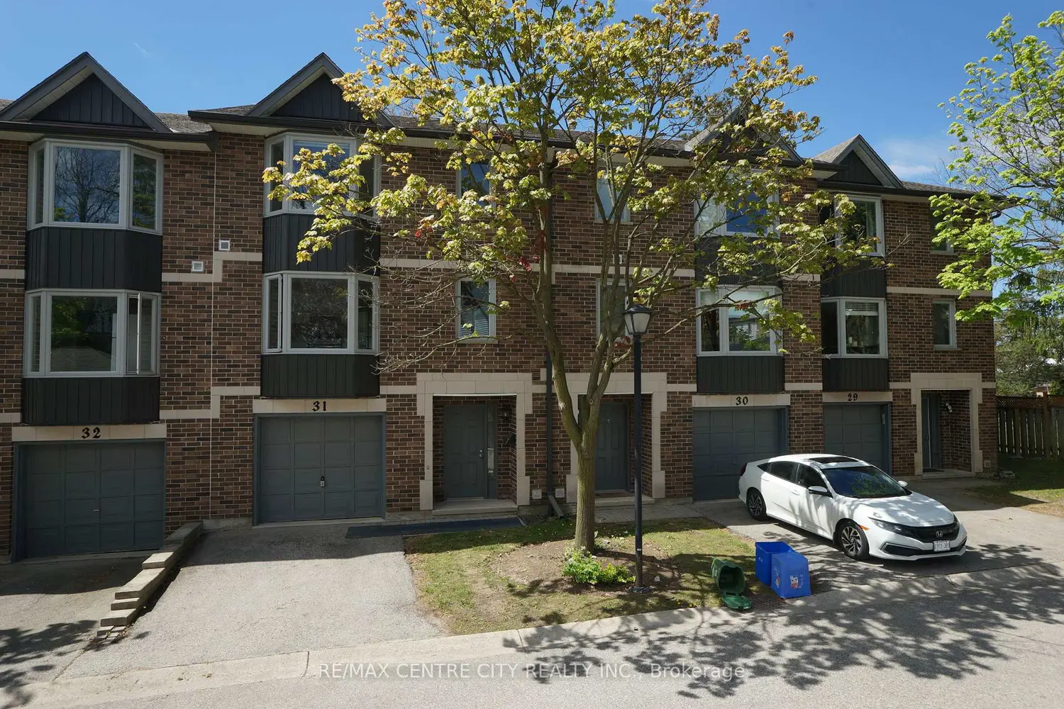 1548 Richmond Street 31