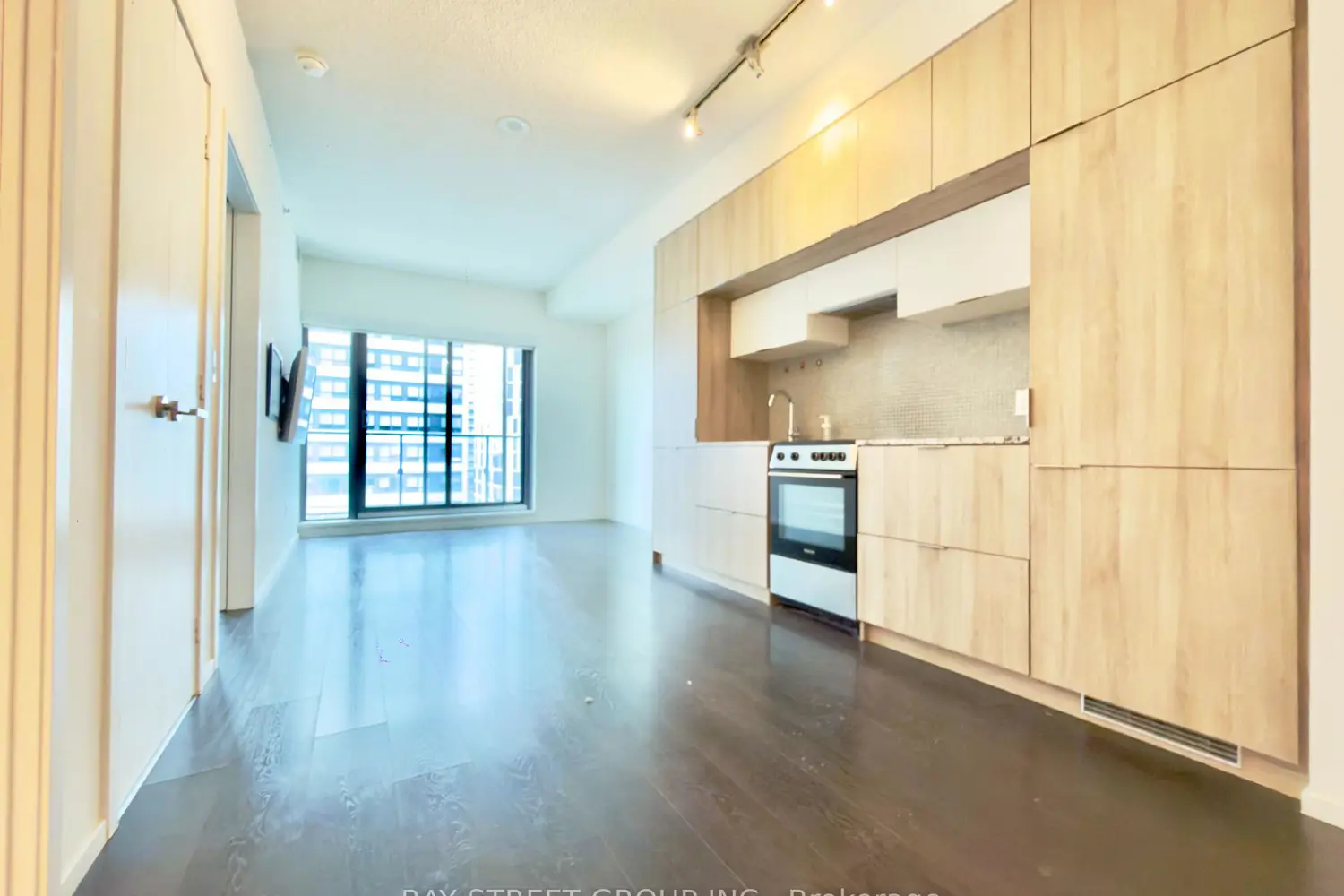 159 Dundas Street 1503 photo 5
