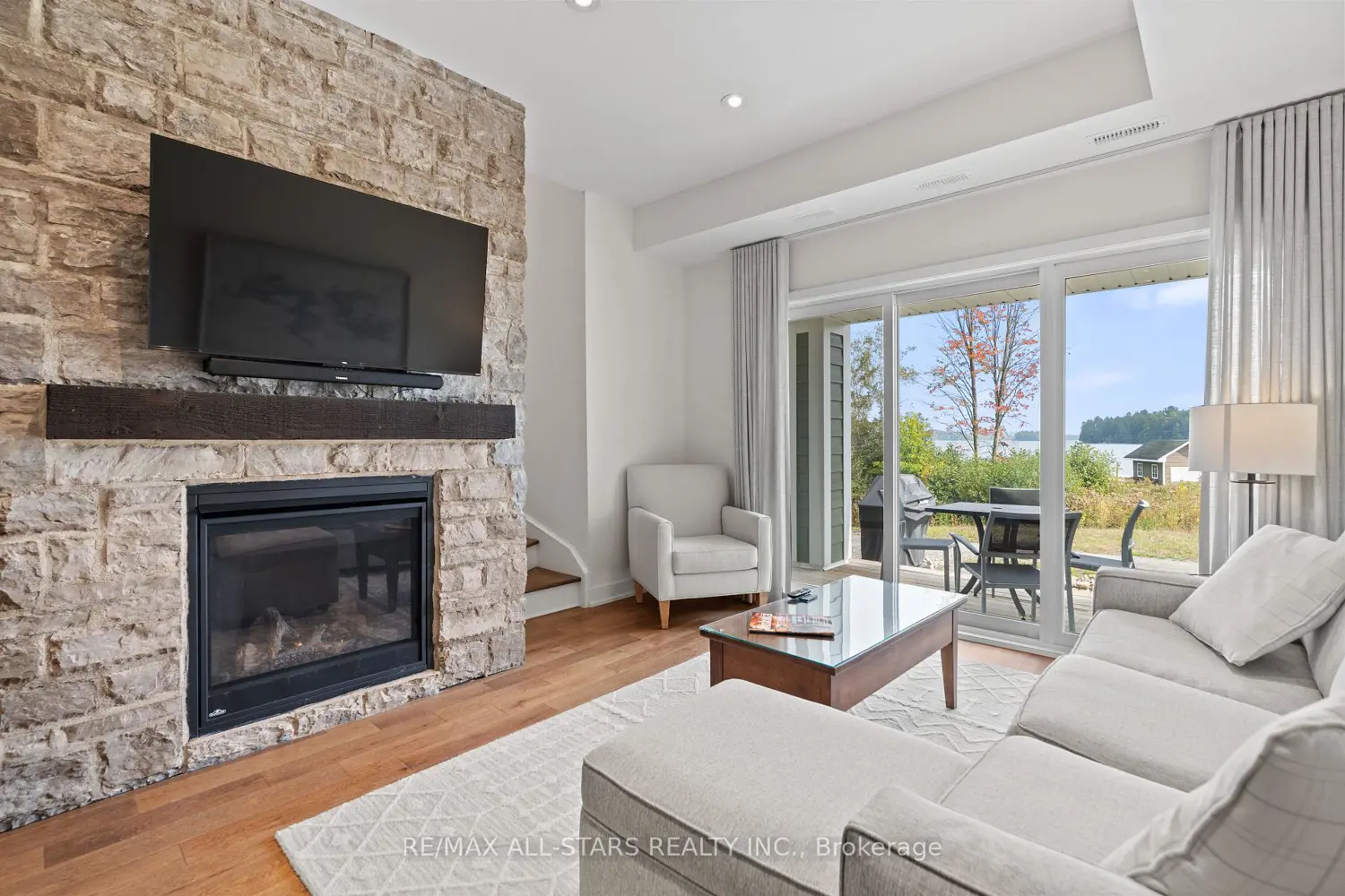 Additional image 9 of 1869 Muskoka Road 118 31