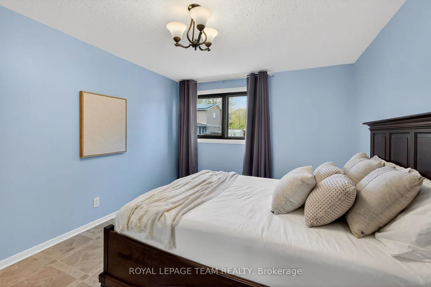 Additional image 8 of 21 Lindhurst Crescent