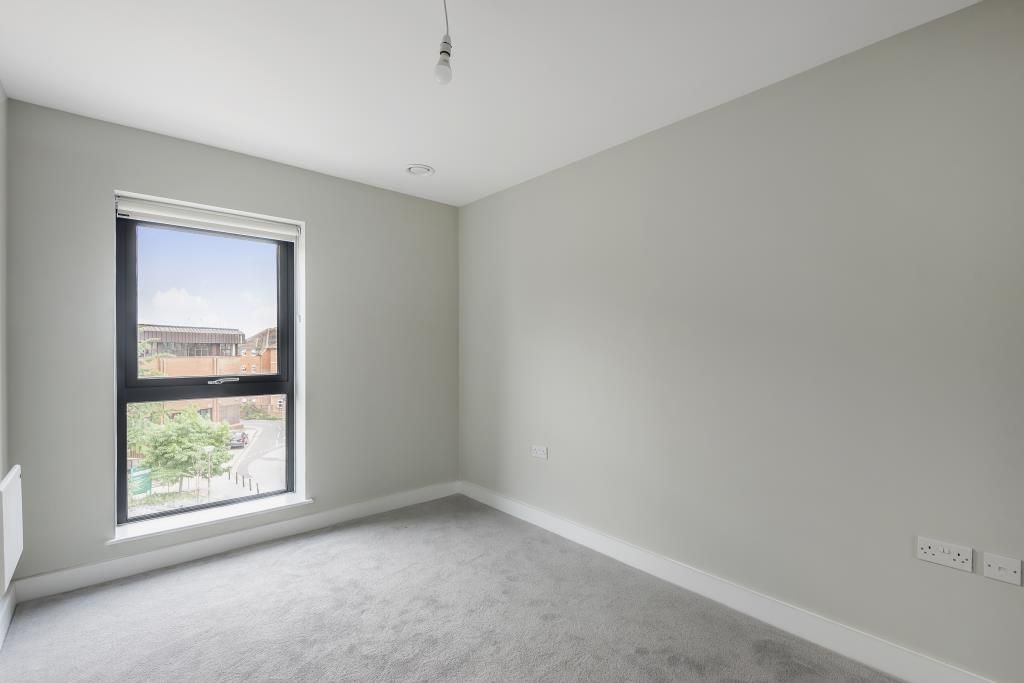 Additional image 6 of 2 bed flat to rentNewbury, Berkshire RG14