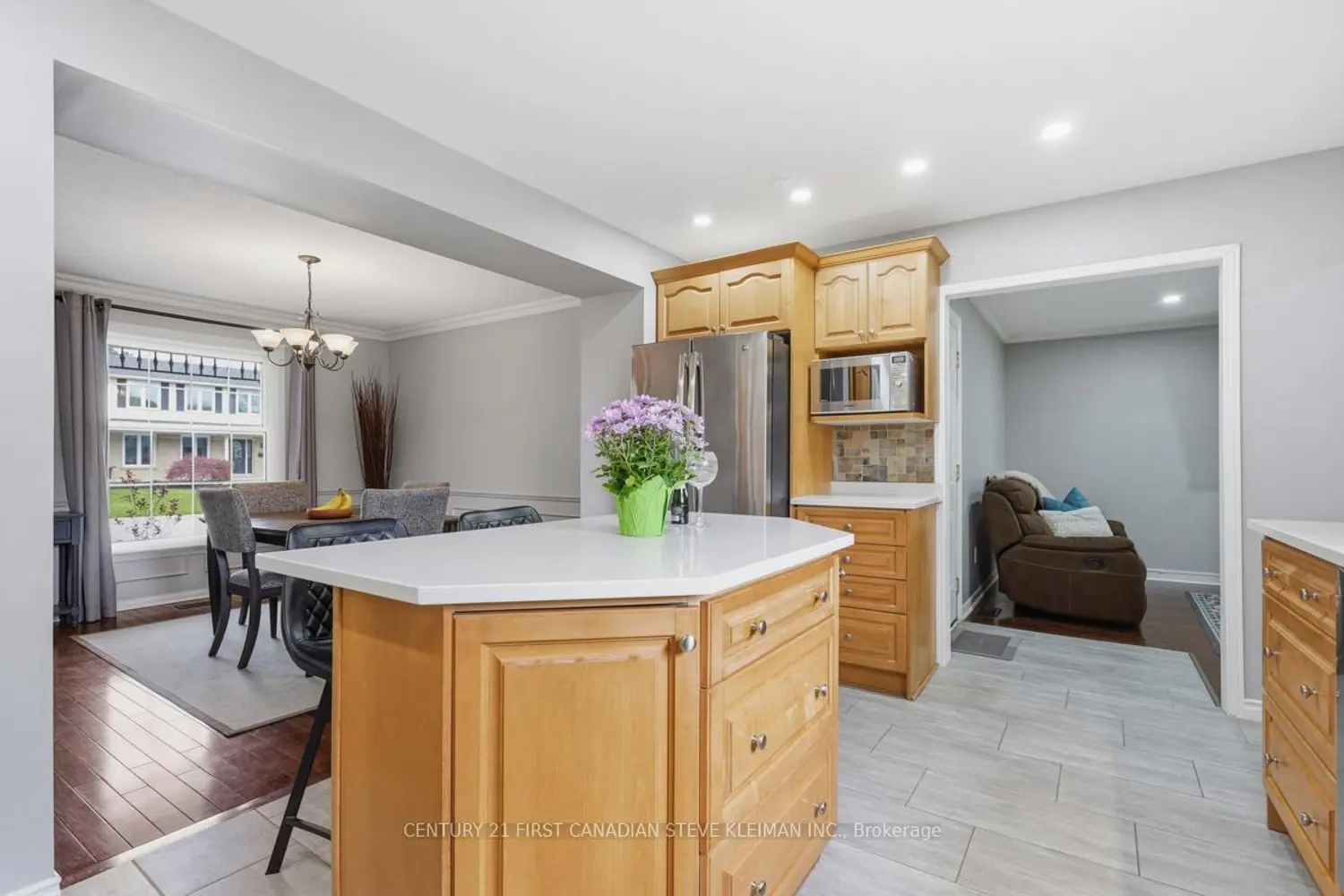 Additional image 3 of 76 Spencer Crescent
