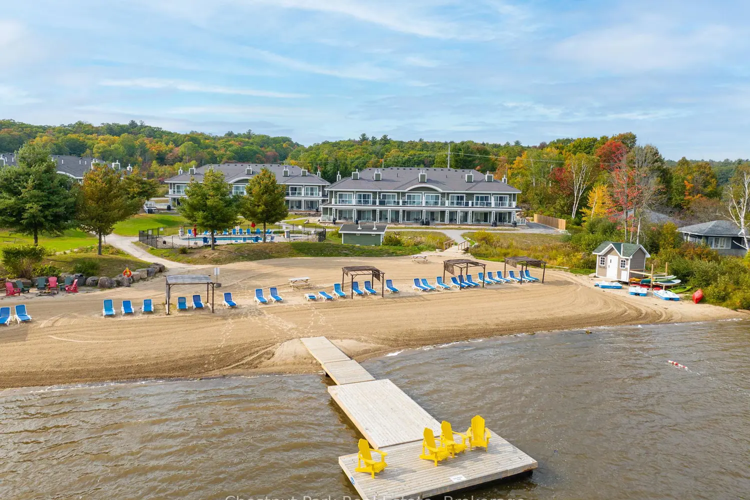 1869 Muskoka Rd 118 Highway Bhv A202