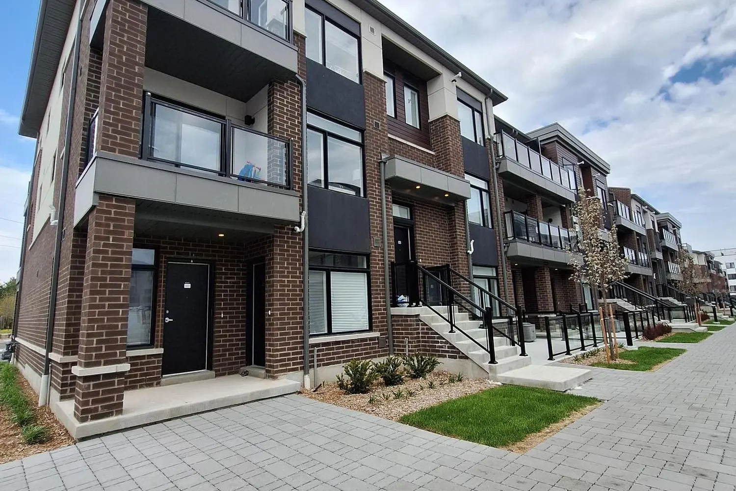 Additional image 2 of 1695 Dersan Street 1409