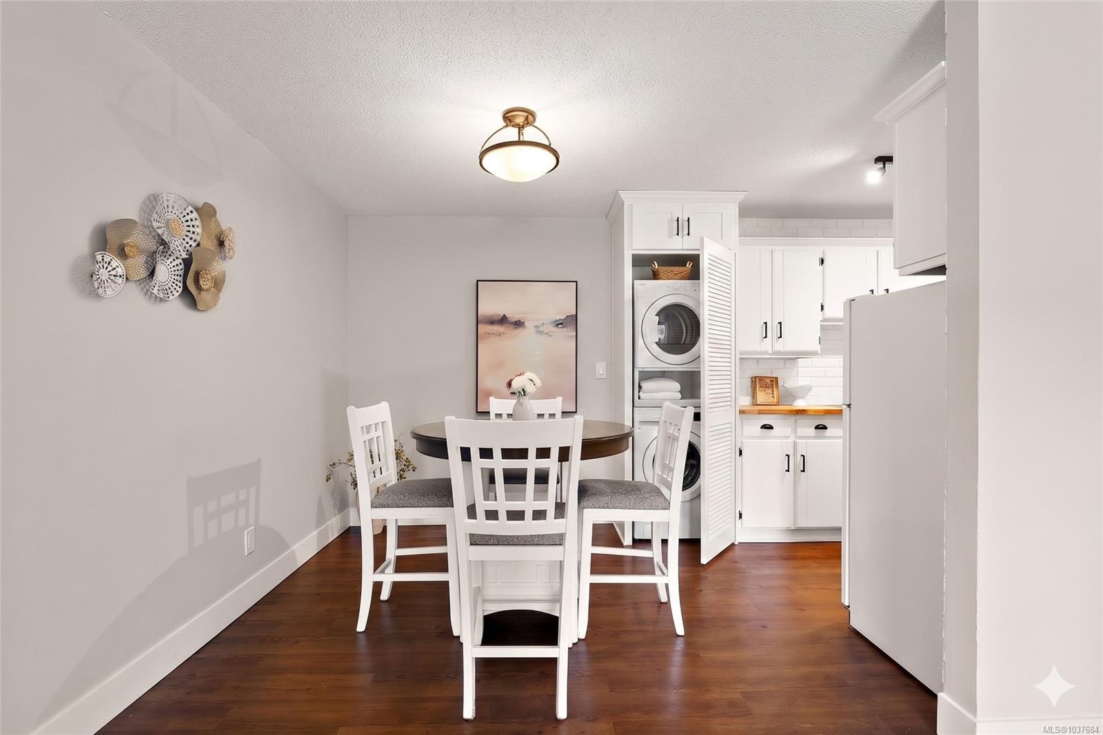 Additional image 5 of 204-1024 Fairfield Road, Victoria, BC, V8V 3A5