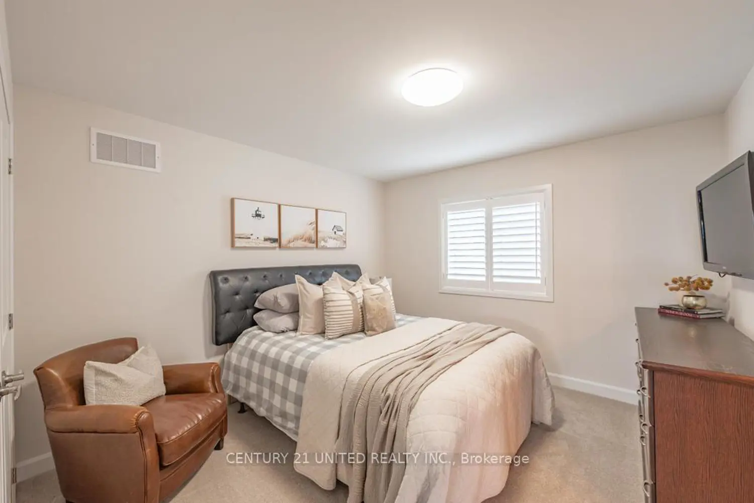 Additional image 13 of 531 Clayton Avenue