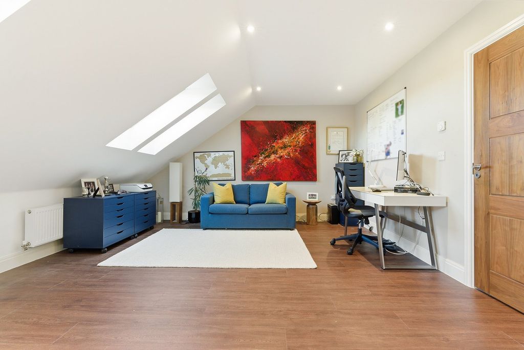 Additional image 12 of 5 bed detached house for saleOrchard Green, Beaconsfield, Buckinghamshire HP9