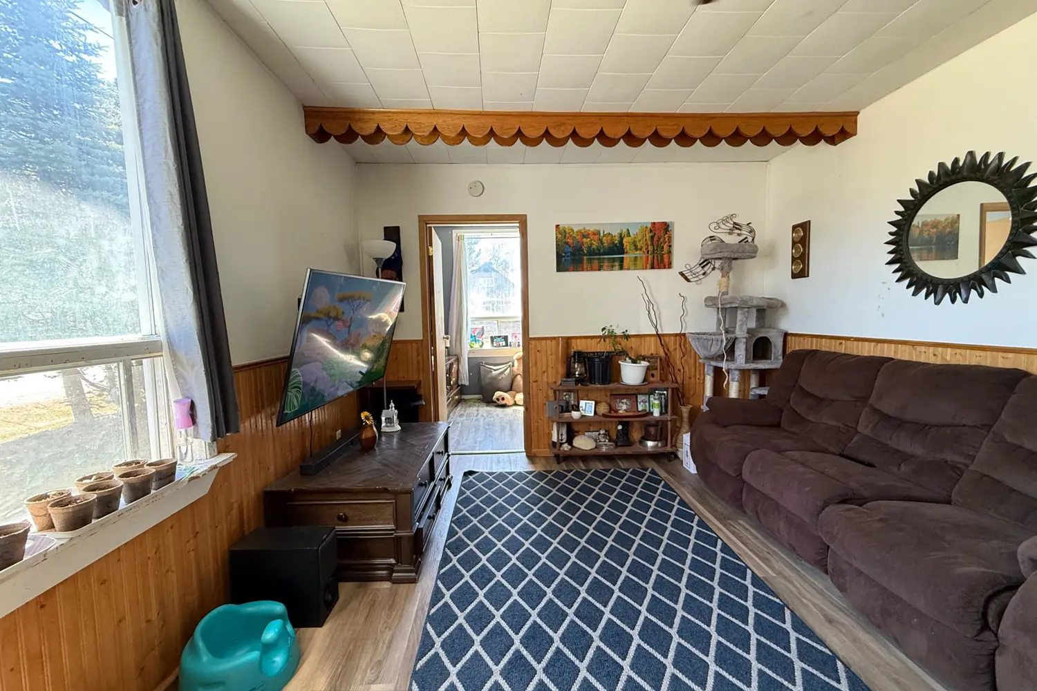 21 7Th Avenue