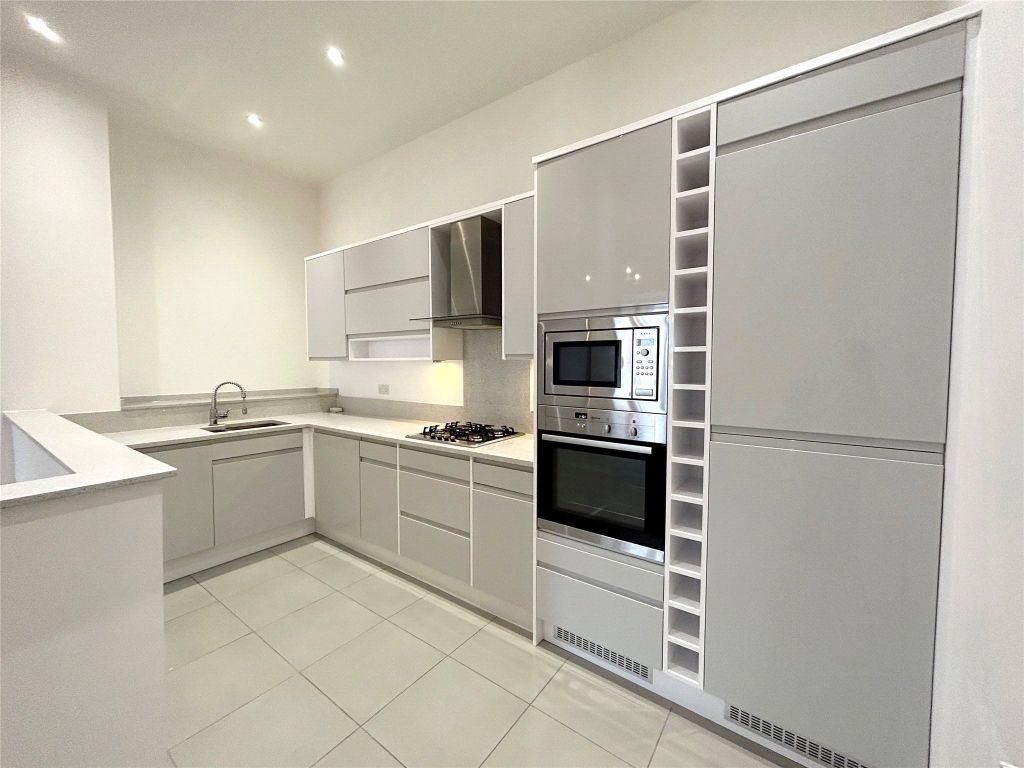 Additional image 2 of 2 bed flat for saleGrenfell Park, Parkgate, Neston, Cheshire CH64