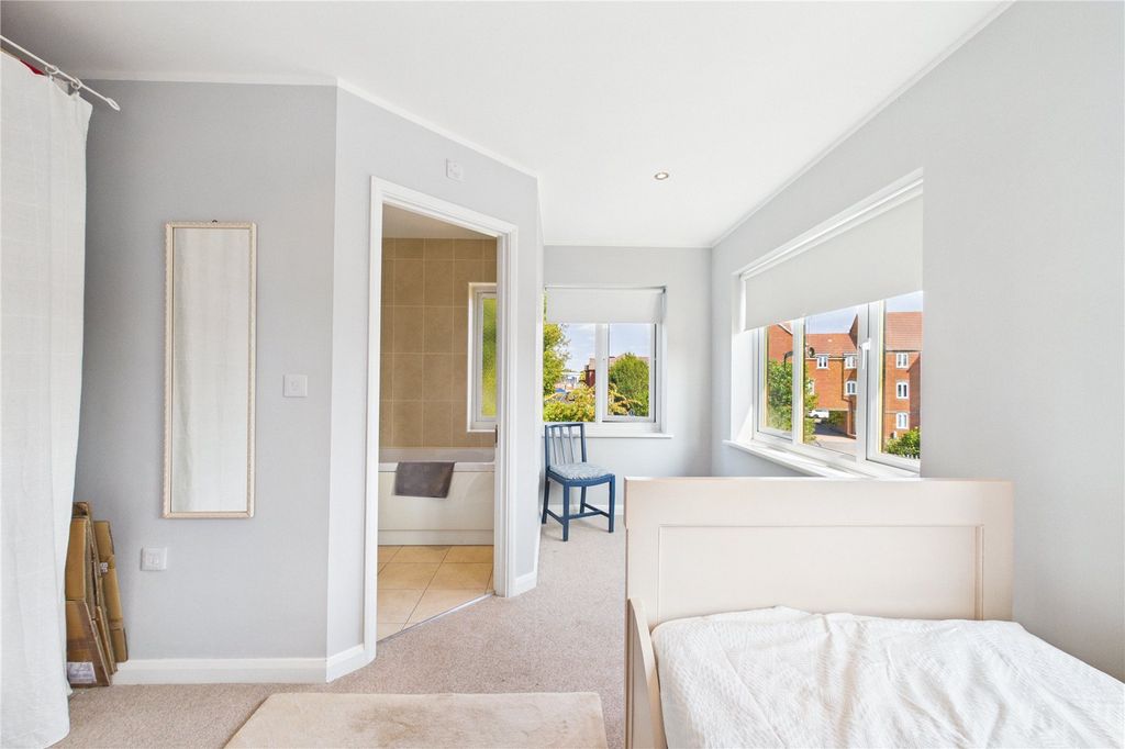 Additional image 13 of 2 bed flat to rentMill Lane, Newbury, Berkshire RG14