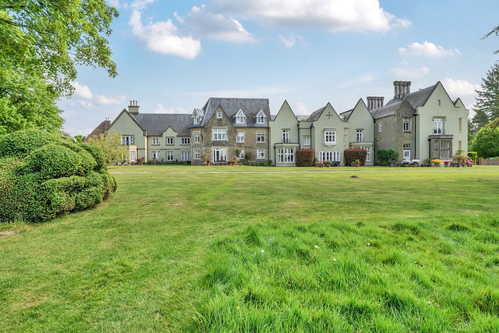 Additional image 18 of 2 bed flat for saleWoolmer Lane, Bramshott, Liphook GU30