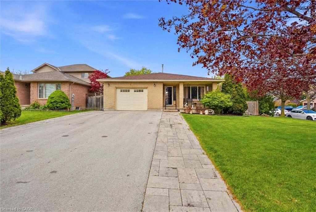 18 Anne Court, Grimsby, ON, L3M 5B4