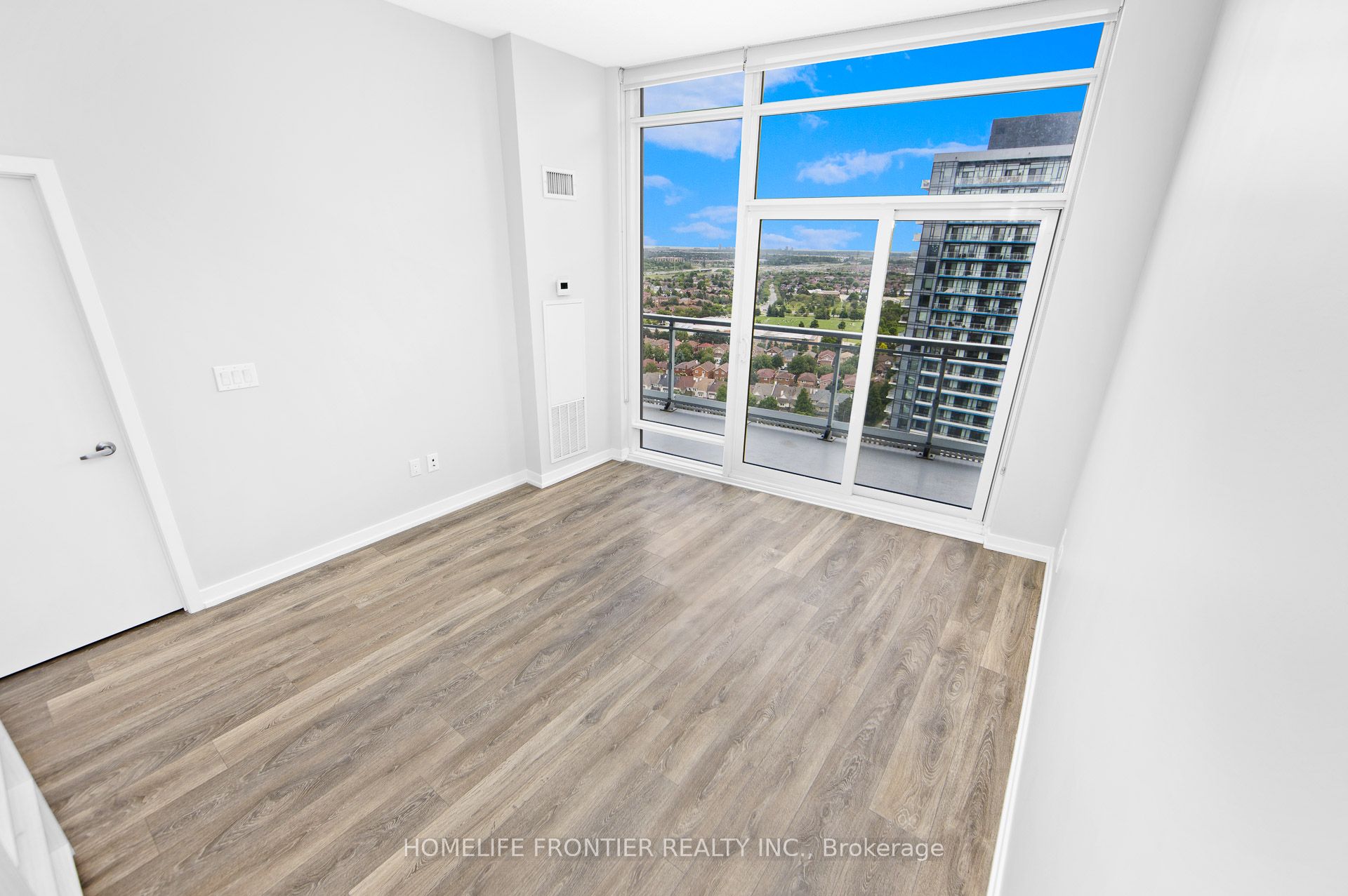 Additional image 6 of 1918-2520 Eglinton Avenue W, Mississauga, ON, L5M 0Y4
