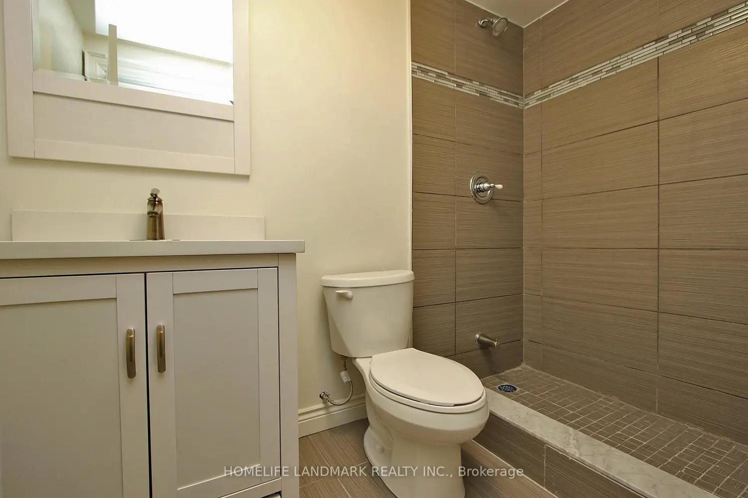 Additional image 20 of 30 Valmont Avenue