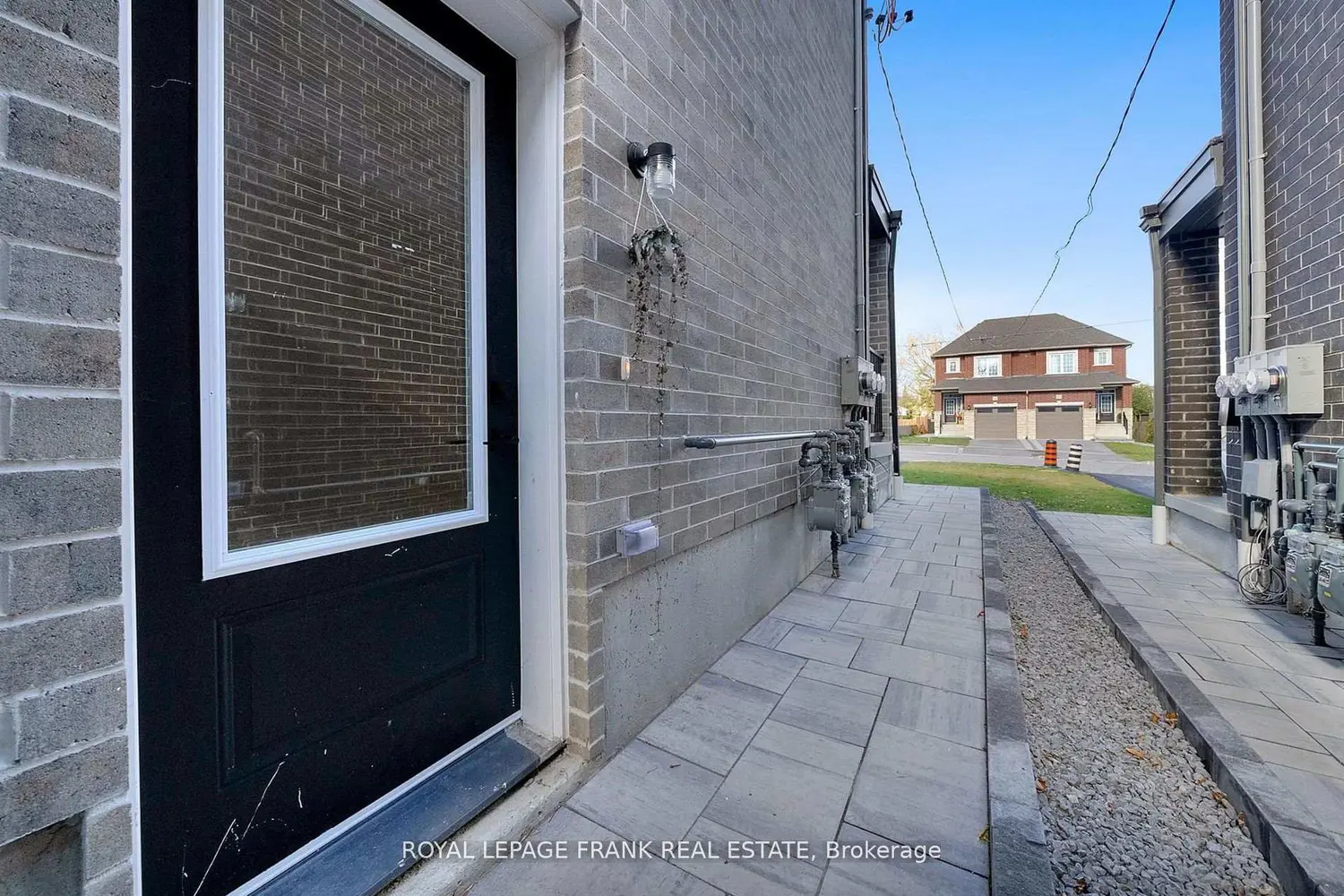 Additional image 19 of 327 Anderson Avenue
