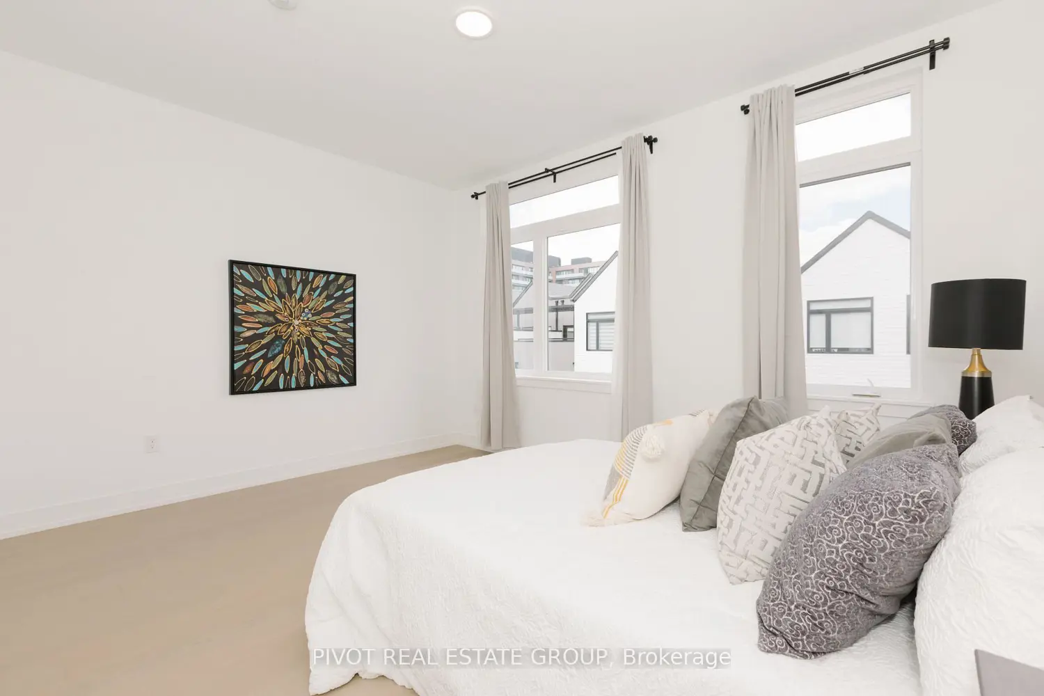 35 Lou Parsons Way 64