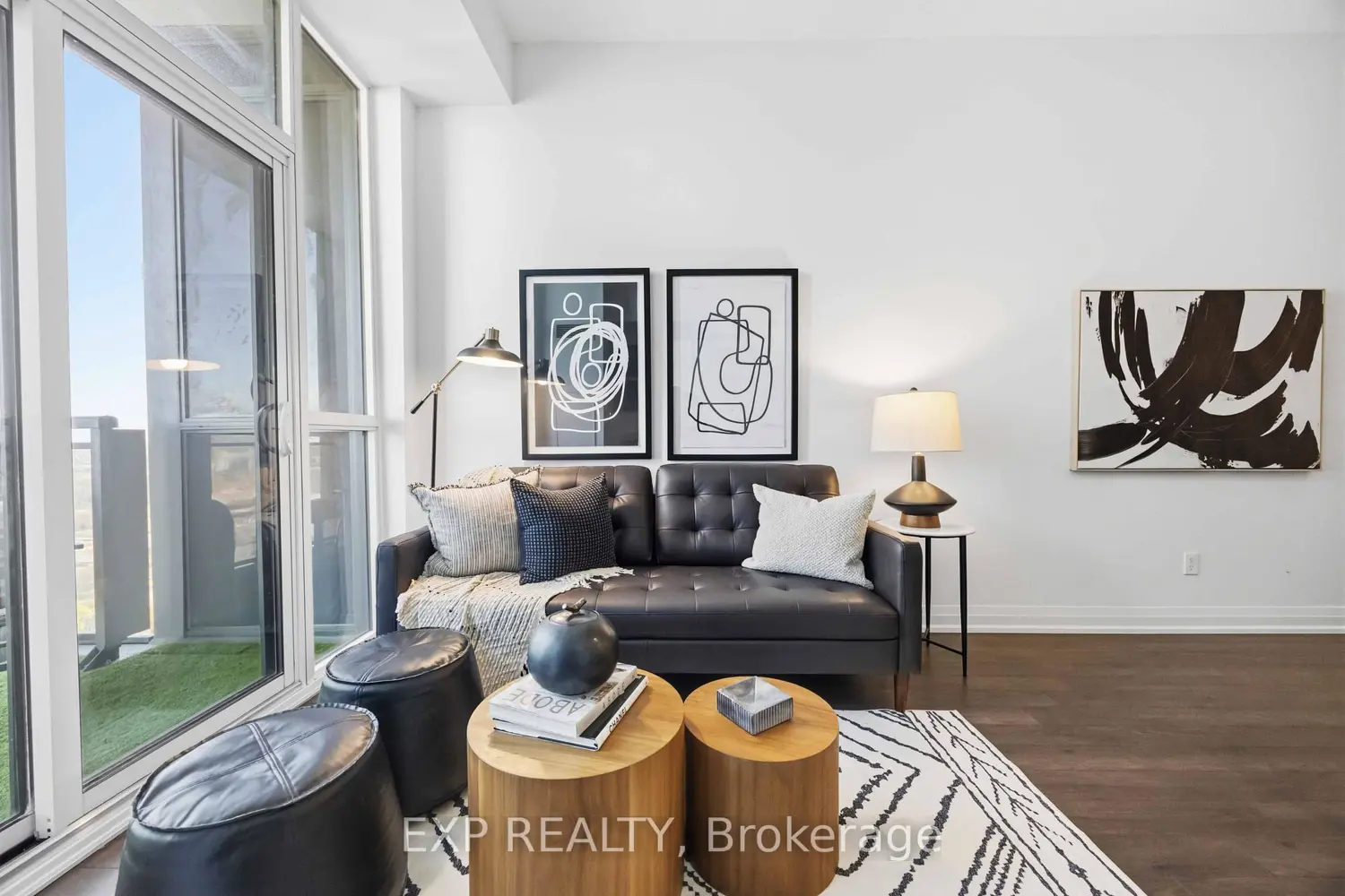 20 Meadowglen Place 2710